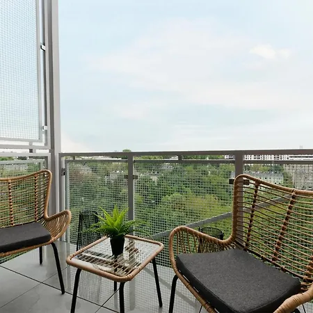 Sky Home- Wood Penthouse -Manufaktura, Parking, Klimatyzacja, Dostep Na Kod Lodz  Exterior photo