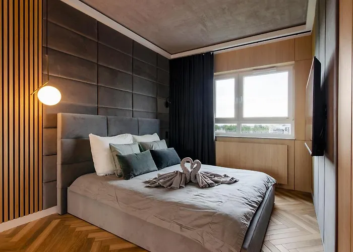 Sky Home- Wood Penthouse -Manufaktura, Parking, Klimatyzacja, Dostep Na Kod