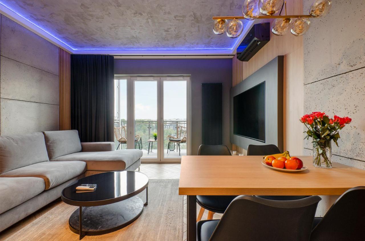 Apartment Sky Home- Wood Penthouse -manufaktura, Parking, Klimatyzacja, Dostep Na Kod
