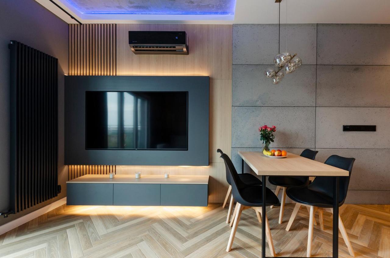 Apartment Sky Home- Wood Penthouse -manufaktura, Parking, Klimatyzacja, Dostep Na Kod *