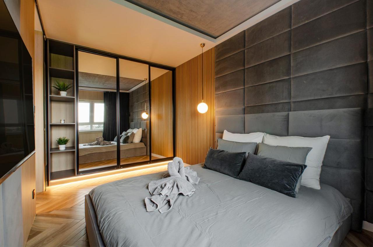 Sky Home- Wood Penthouse -manufaktura, Parking, Klimatyzacja, Dostep Na Kod * Lodz (Lodz)